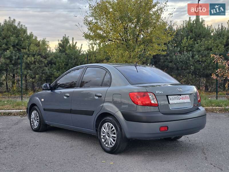 Седан Kia Rio 2006 в Хмельницькому