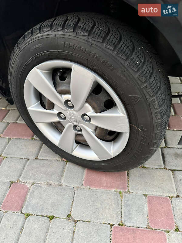 Хэтчбек Kia Rio 2008 в Одессе фото 5 Хэтчбек Kia Rio 2008 в Одессе