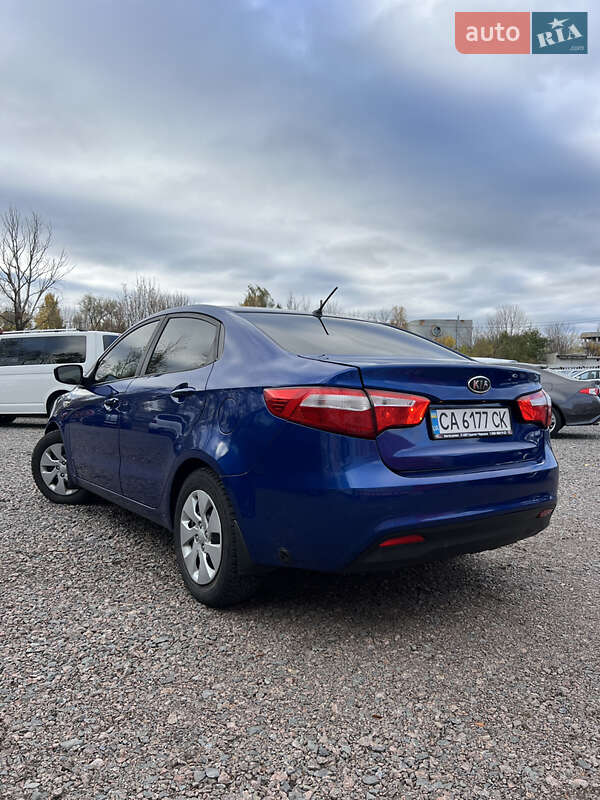 Седан Kia Rio 2012 в Черкассах