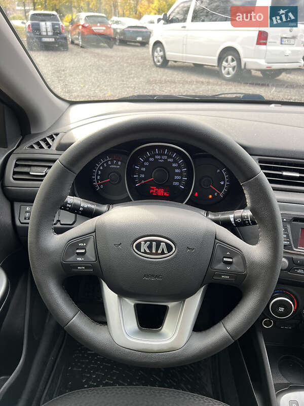 Седан Kia Rio 2012 в Черкассах