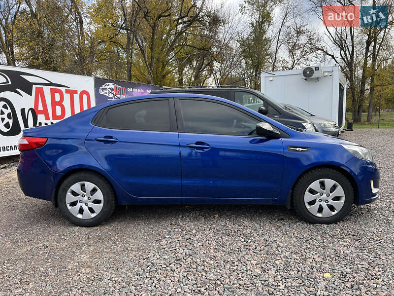 Седан Kia Rio 2012 в Черкассах