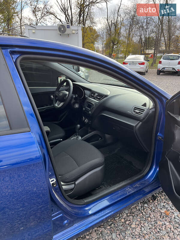 Седан Kia Rio 2012 в Черкассах