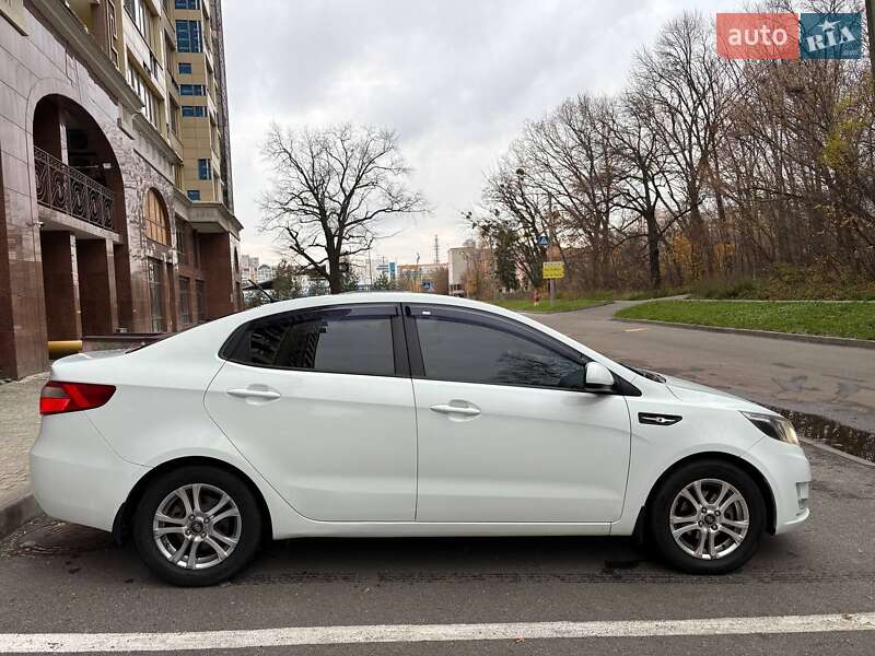 Седан Kia Rio 2012 в Харкові