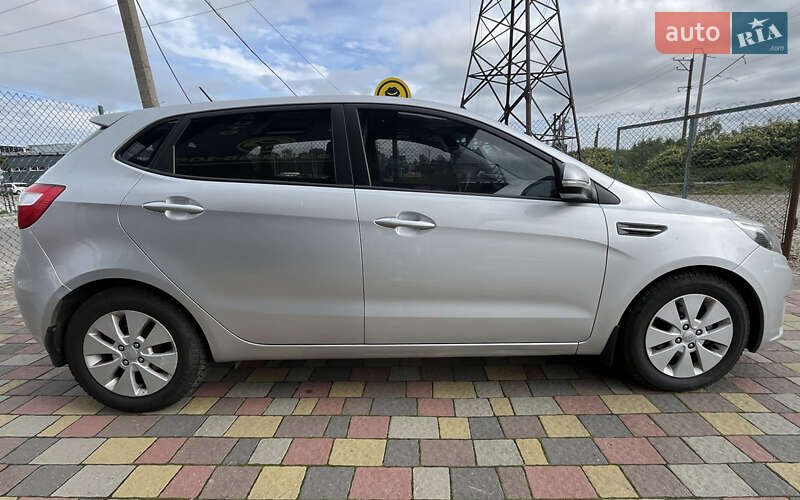 Хетчбек Kia Rio 2013 в Стрию