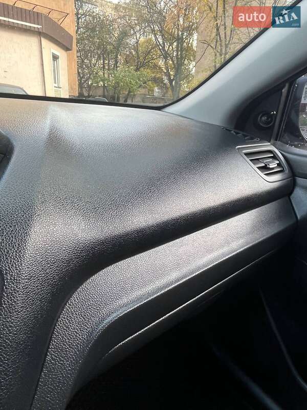 Седан Kia Rio 2012 в Полтаве