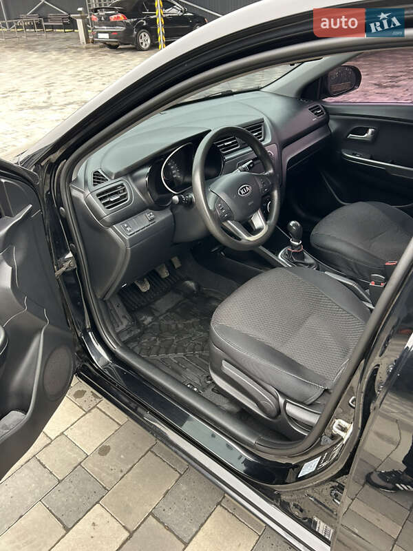 Седан Kia Rio 2012 в Полтаве