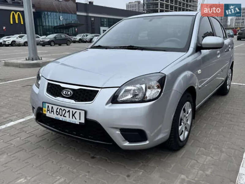 Kia Rio 2011