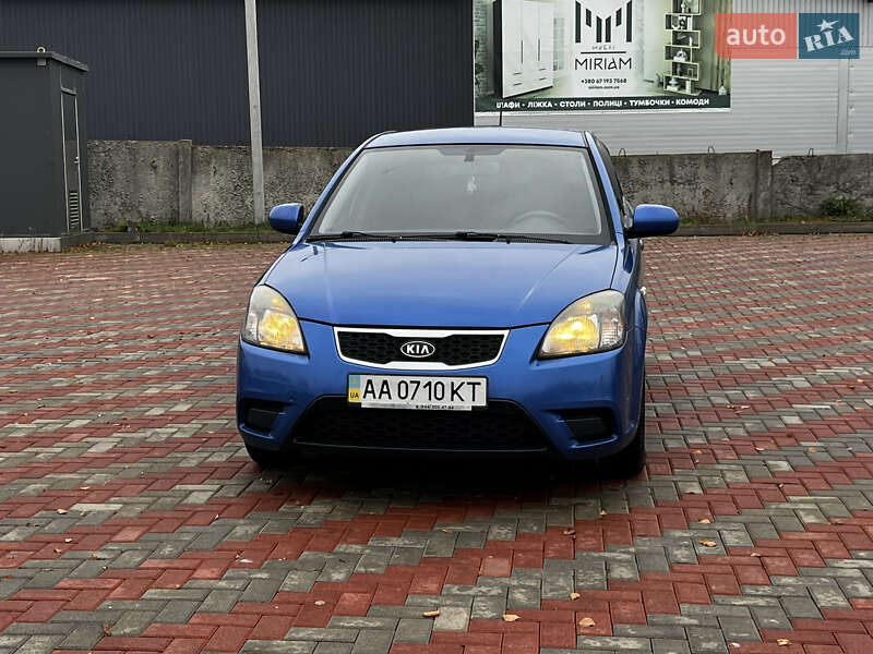 Хетчбек Kia Rio 2011 в Білій Церкві