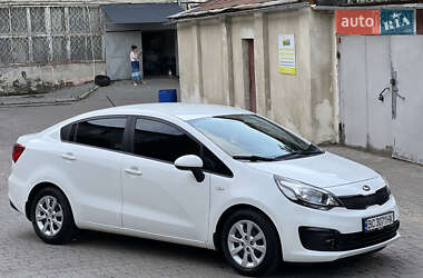 Седан Kia Rio 2017 в Львове