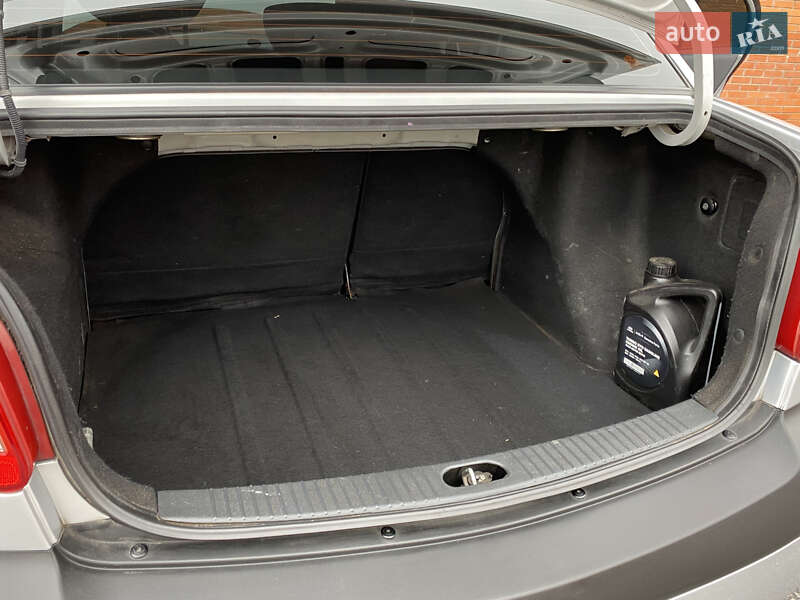 Седан Kia Rio 2008 в Киеве фото 24 Седан Kia Rio 2008 в Киеве