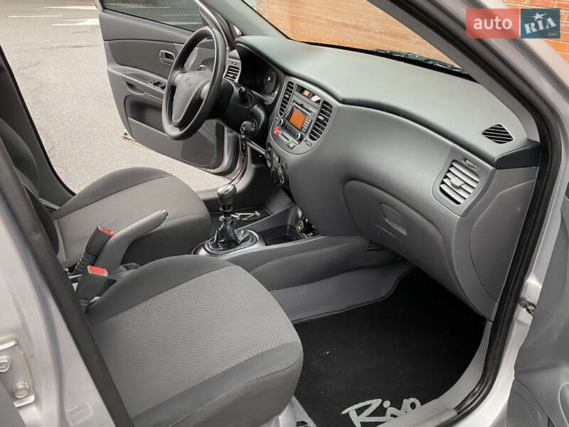 Седан Kia Rio 2008 в Киеве фото 39 Седан Kia Rio 2008 в Киеве