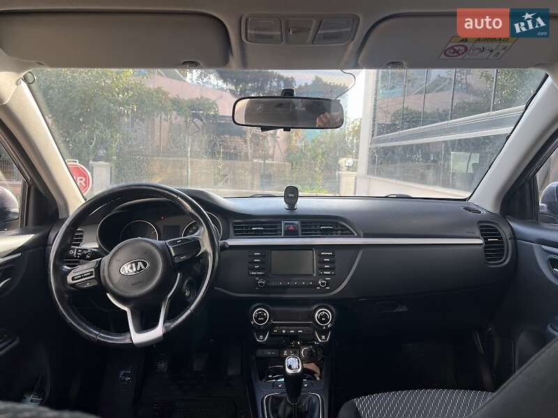 Седан Kia Rio 2018 в Харькове