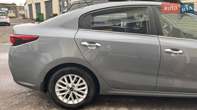 Седан Kia Rio 2018 в Киеве фото 4 Седан Kia Rio 2018 в Киеве