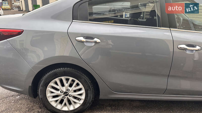 Седан Kia Rio 2018 в Киеве фото 6 Седан Kia Rio 2018 в Киеве