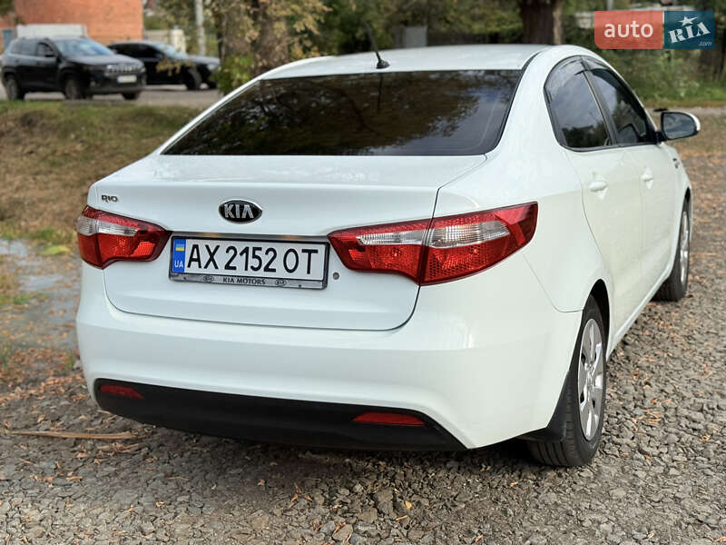 Седан Kia Rio 2013 в Харькове фото 3 Седан Kia Rio 2013 в Харькове