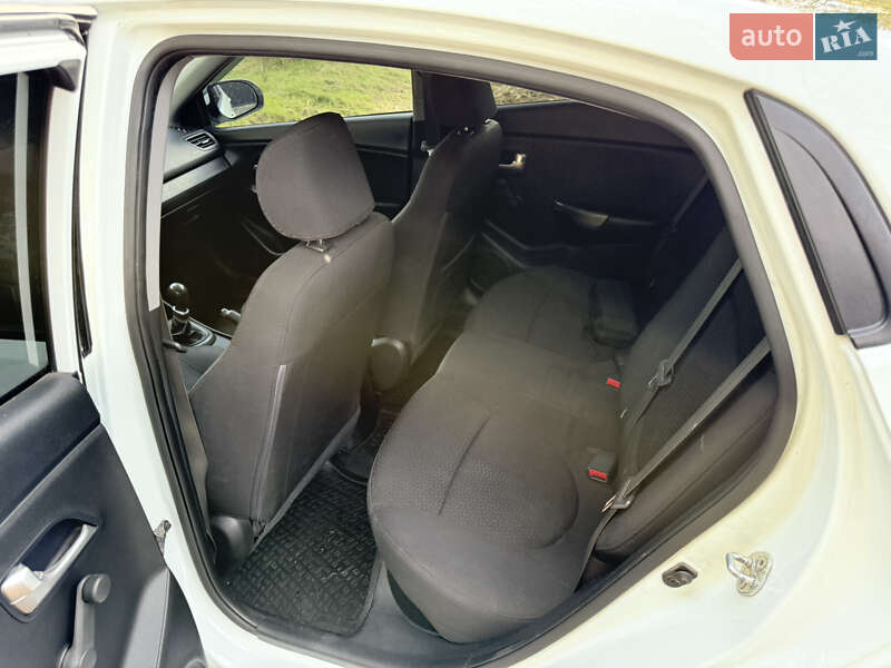 Седан Kia Rio 2013 в Харькове фото 15 Седан Kia Rio 2013 в Харькове