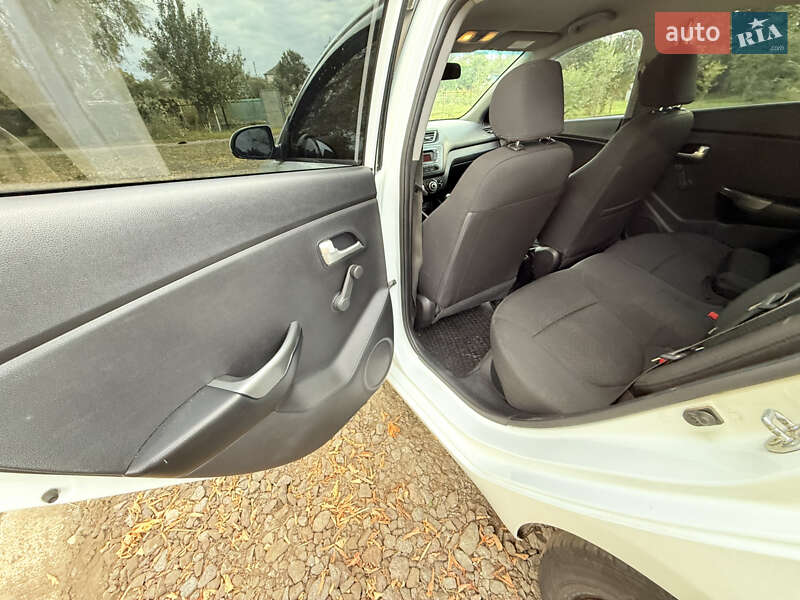 Седан Kia Rio 2013 в Харькове фото 19 Седан Kia Rio 2013 в Харькове