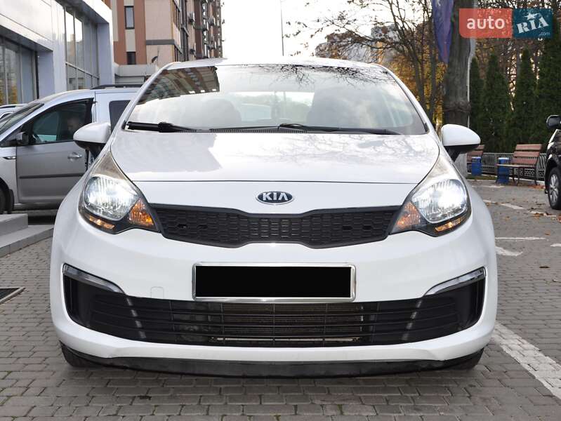 Седан Kia Rio 2017 в Одессе