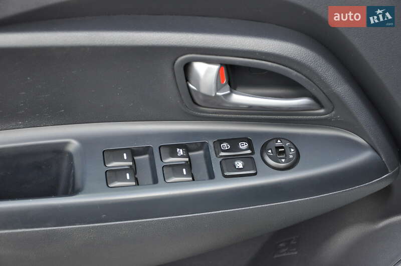 Седан Kia Rio 2017 в Одессе