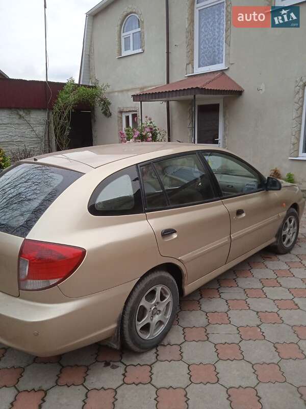 Універсал Kia Rio 2003 в Здолбуніві