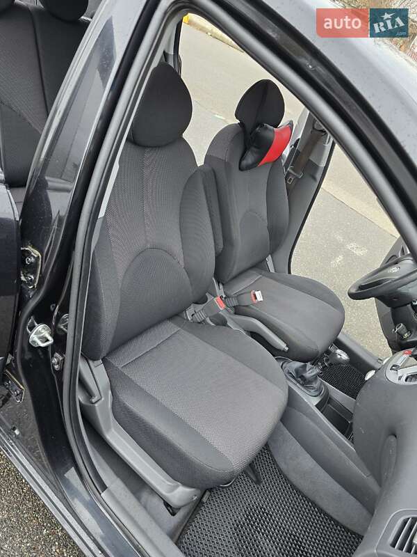 Хэтчбек Kia Rio 2007 в Киеве