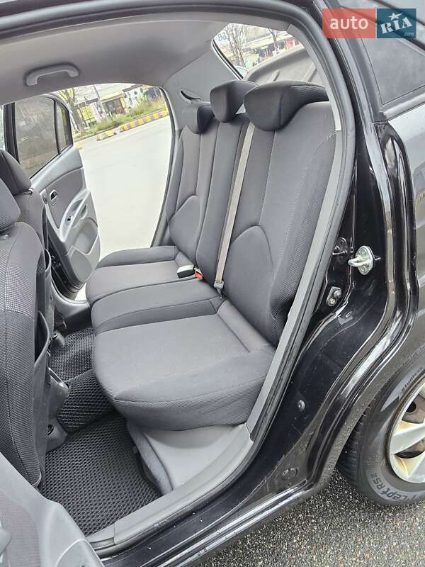 Хэтчбек Kia Rio 2007 в Киеве