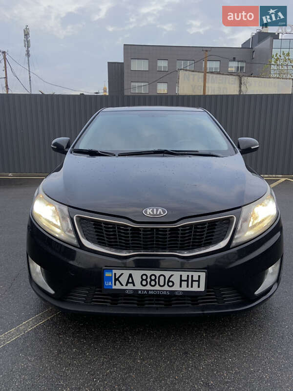Седан Kia Rio 2013 в Киеве фото 2 Седан Kia Rio 2013 в Киеве