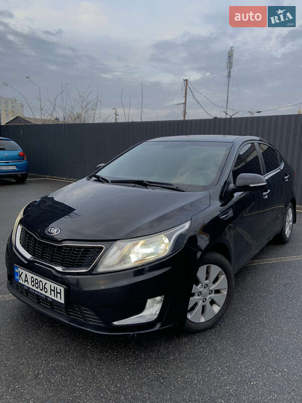 Седан Kia Rio 2013 в Киеве фото 3 Седан Kia Rio 2013 в Киеве