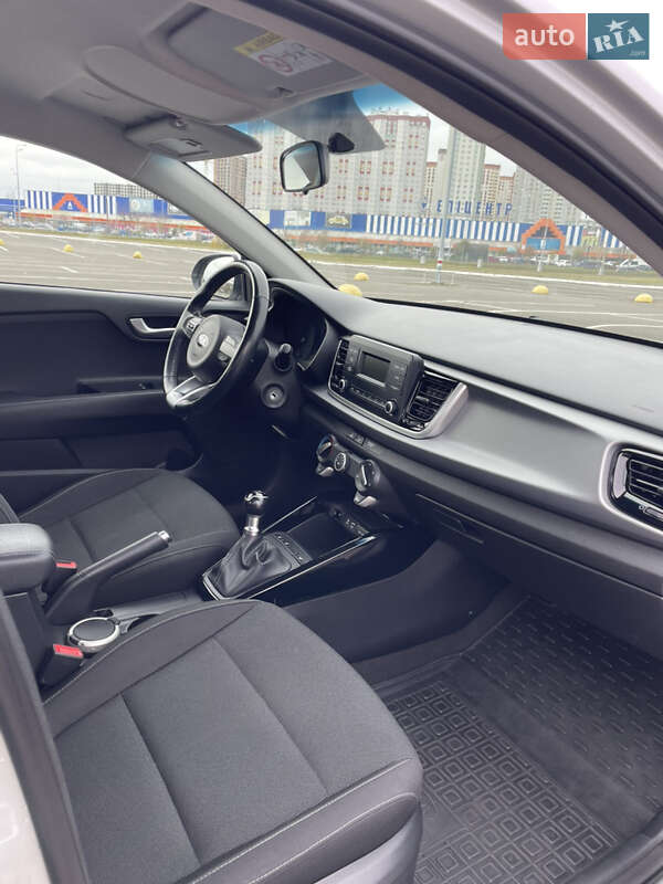 Хетчбек Kia Rio 2018 в Києві фото 13 Хетчбек Kia Rio 2018 в Києві