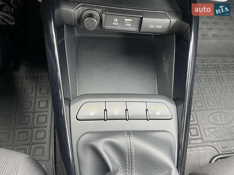 Хетчбек Kia Rio 2018 в Києві фото 16 Хетчбек Kia Rio 2018 в Києві