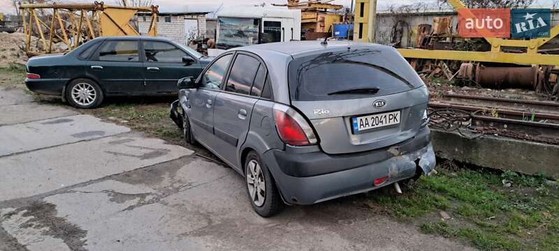 Хетчбек Kia Rio 2009 в Києві фото 5 Хетчбек Kia Rio 2009 в Києві