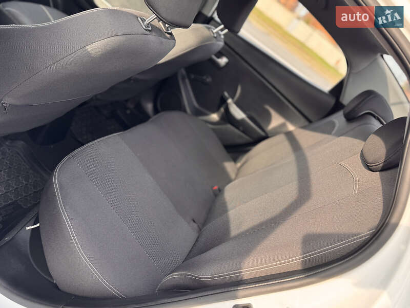 Седан Kia Rio 2013 в Харькове