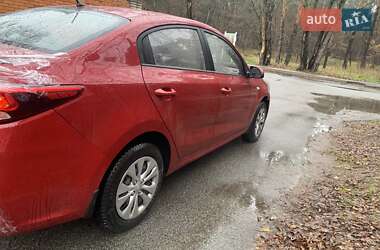 Седан Kia Rio 2018 в Києві