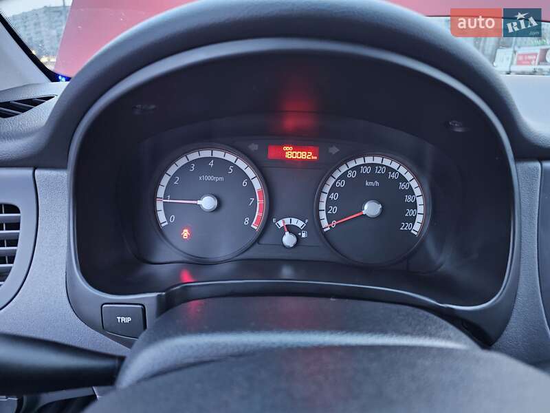 Седан Kia Rio 2010 в Кременчуге