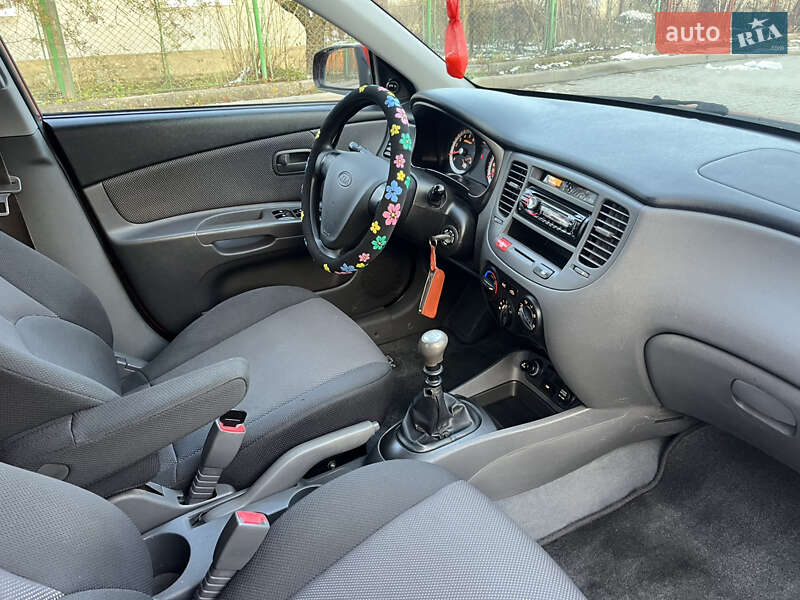 Хэтчбек Kia Rio 2006 в Надворной фото 18 Хэтчбек Kia Rio 2006 в Надворной