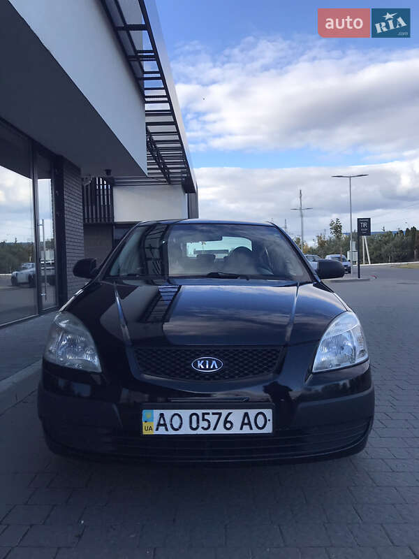 Седан Kia Rio 2008 в Ужгороде фото 9 Седан Kia Rio 2008 в Ужгороде