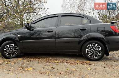 Седан Kia Rio 2006 в Миколаєві