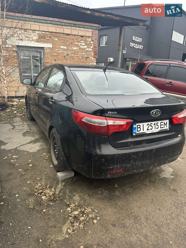 Седан Kia Rio 2012 в Лубнах