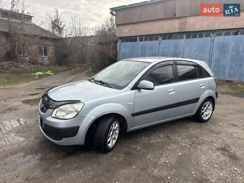 Хэтчбек Kia Rio 2008 в Нежине