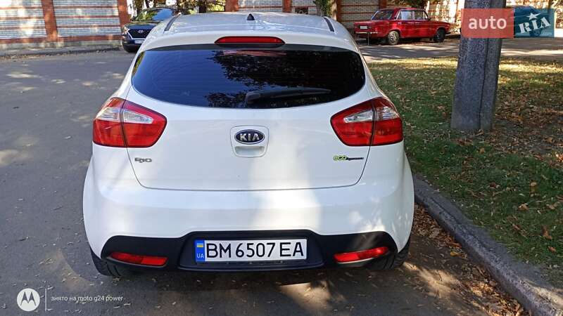 Хэтчбек Kia Rio 2012 в Сумах
