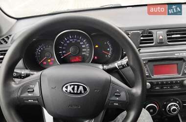 Седан Kia Rio 2013 в Києві