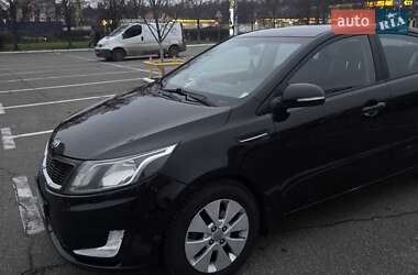 Седан Kia Rio 2013 в Броварах