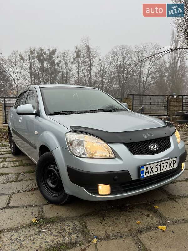 Седан Kia Rio 2007 в Харькове