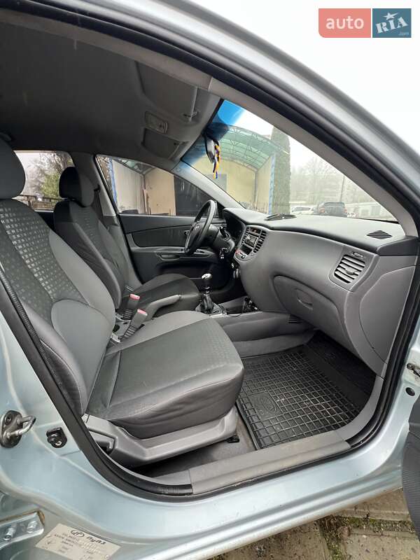 Седан Kia Rio 2007 в Харькове