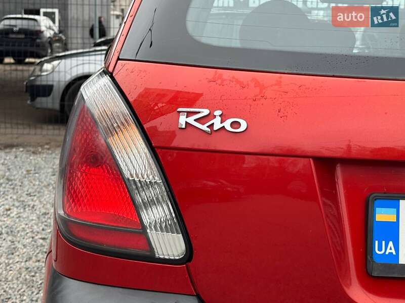Хэтчбек Kia Rio 2006 в Днепре