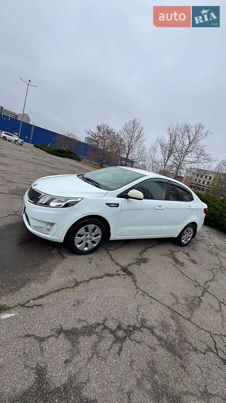 Седан Kia Rio 2013 в Николаеве фото 6 Седан Kia Rio 2013 в Николаеве