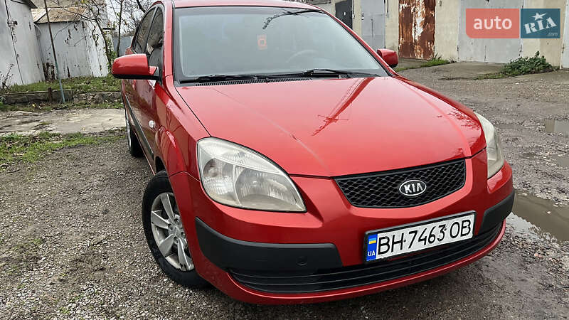 Седан Kia Rio 2008 в Одессе