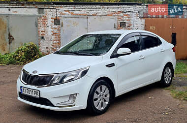 Седан Kia Rio 2012 в Києві