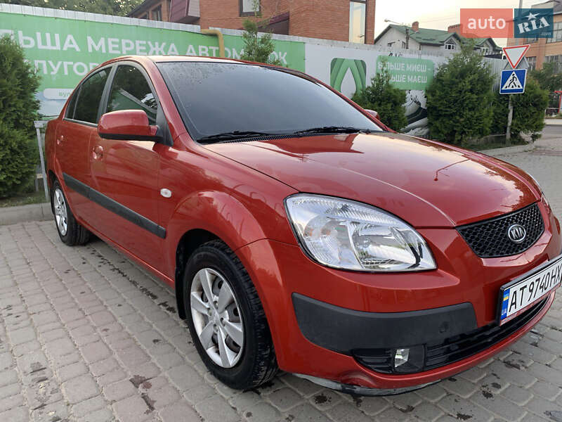 Седан Kia Rio 2008 в Івано-Франківську