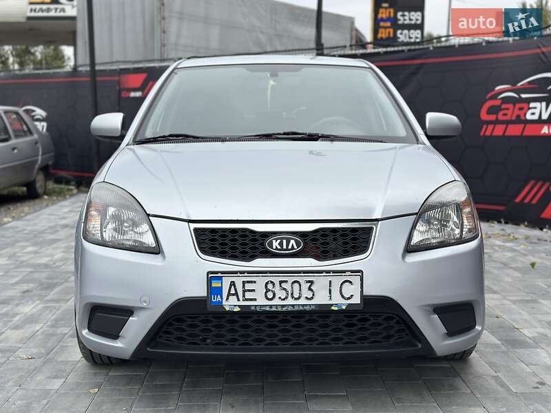 Седан Kia Rio 2010 в Днепре фото 2 Седан Kia Rio 2010 в Днепре